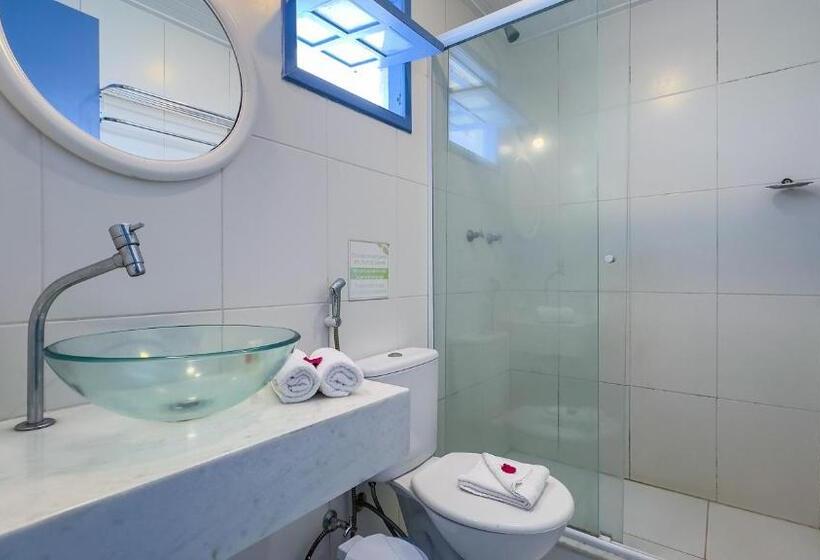 Трехместный Номер Стандарт с Балконом, Pousada Vila Capri