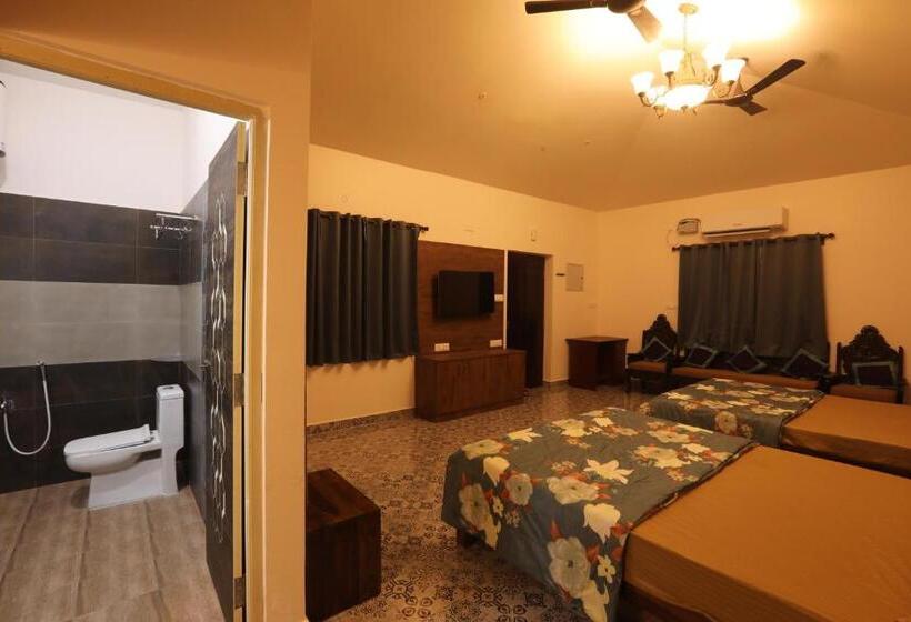 Семейный Номер, Athulya Villa  Leisure And Luxury Villas From Embeholidays