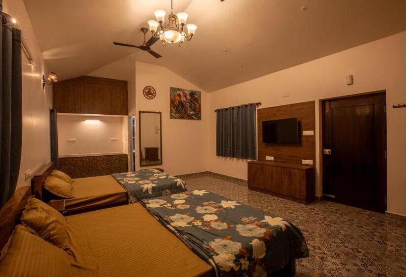 Семейный Номер, Athulya Villa  Leisure And Luxury Villas From Embeholidays