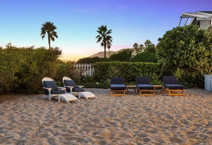 شقة غرفة واحدة, Malibu Dunes By Fieldtrip Expansive Hamptons Style Estate W Private Beach Backyard