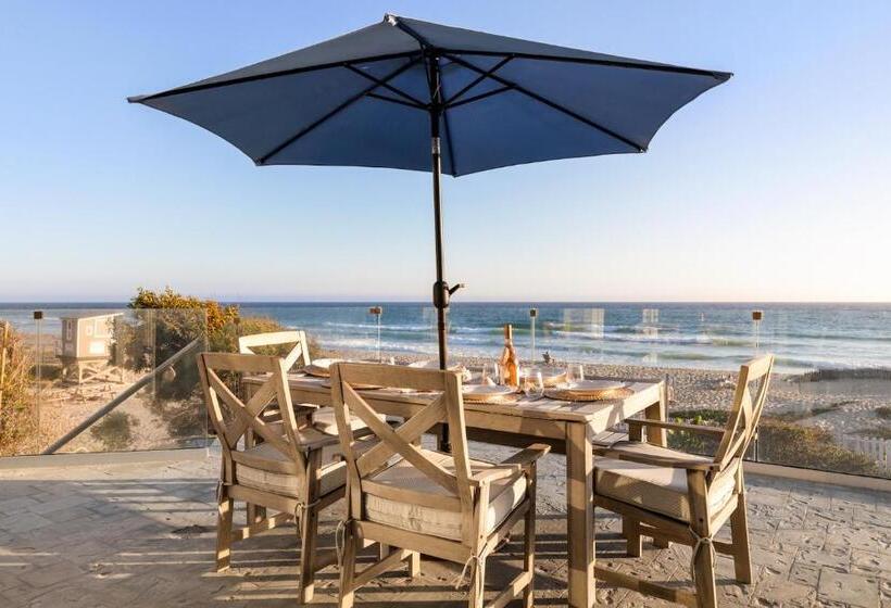 شقة غرفة واحدة, Malibu Dunes By Fieldtrip Expansive Hamptons Style Estate W Private Beach Backyard