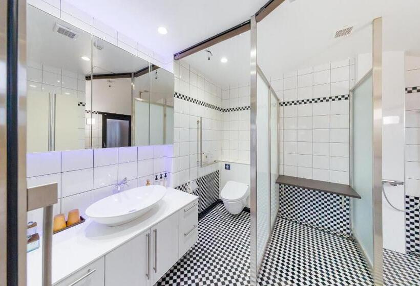 غرفة قياسية مزوَّدة بتراس, The Hotel Obuse