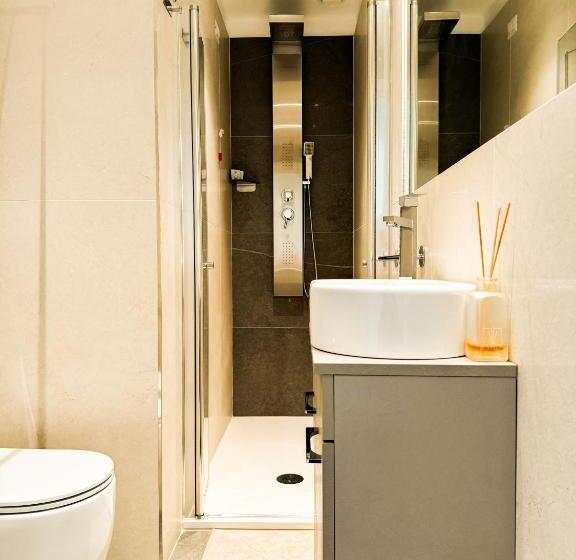 ジュニアスイート, Vienna