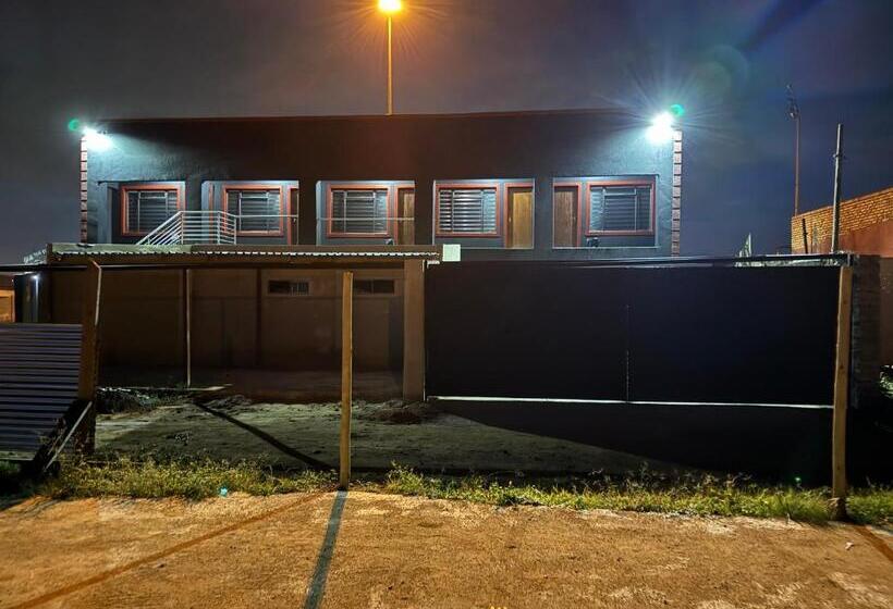 Апартаменты 1 Спальня, X Motel Vosloorus