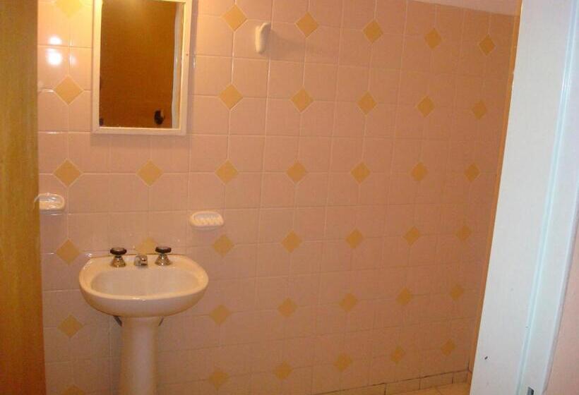 غرفة قياسية ثلاثية, El Limon