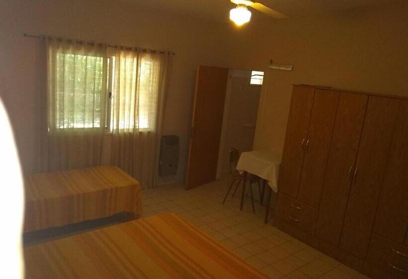 غرفة قياسية ثلاثية, El Limon