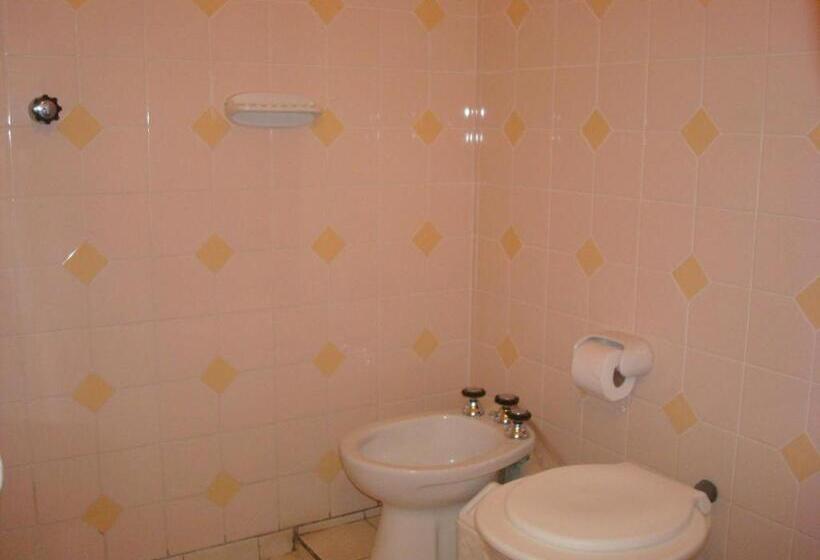 غرفة قياسية ثلاثية, El Limon