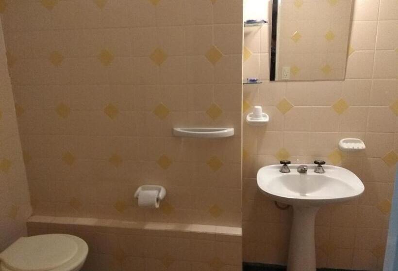 غرفة قياسية, El Limon