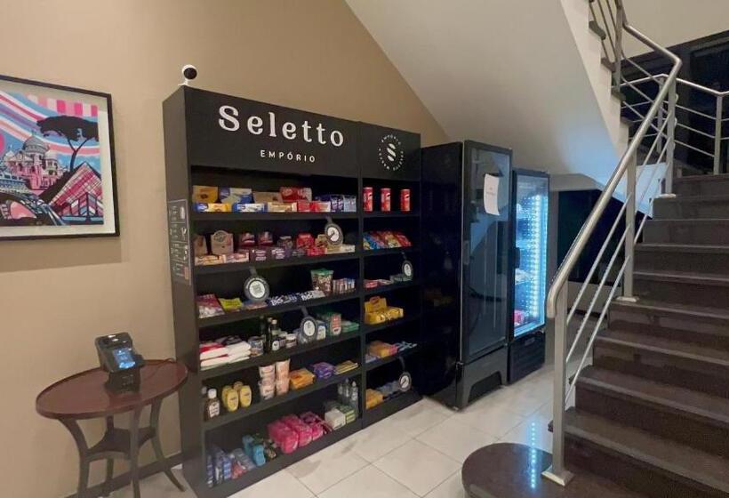 استودیوی استاندارد, Flat Rua Borges Lagoa 1179 Ibirapuera Uh518