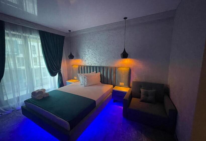 اتاق استاندارد سه تخته با بالکن, Kalya