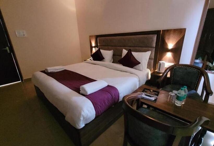 غرفة ديلوكس مزودة بشرفة, Keshav Nandan By The Shivaay