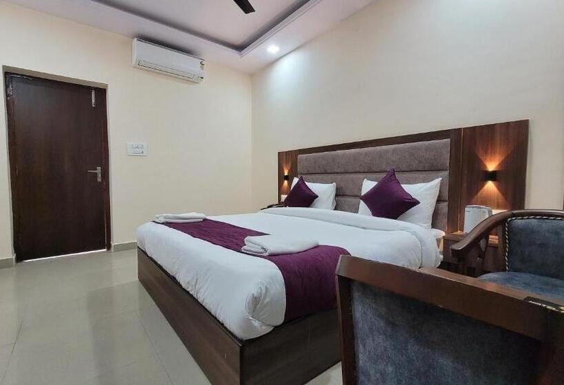 غرفة ديلوكس مزودة بشرفة, Keshav Nandan By The Shivaay