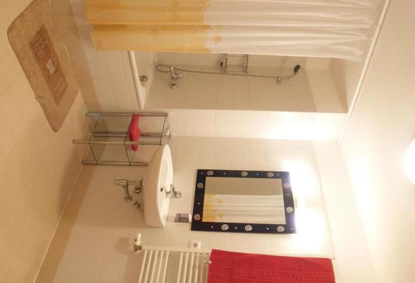 آپارتمان 2 خوابه, Magnet