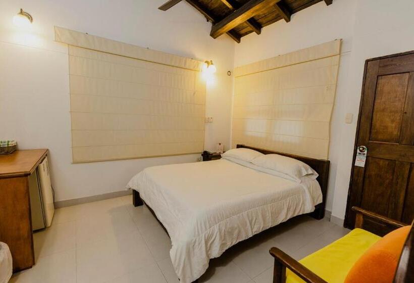 اتاق استاندارد, Rancho Regis