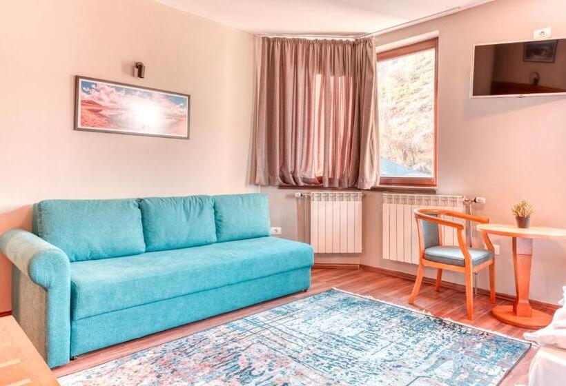 اتاق لوکس, Smrcha, Resort Mavrovo