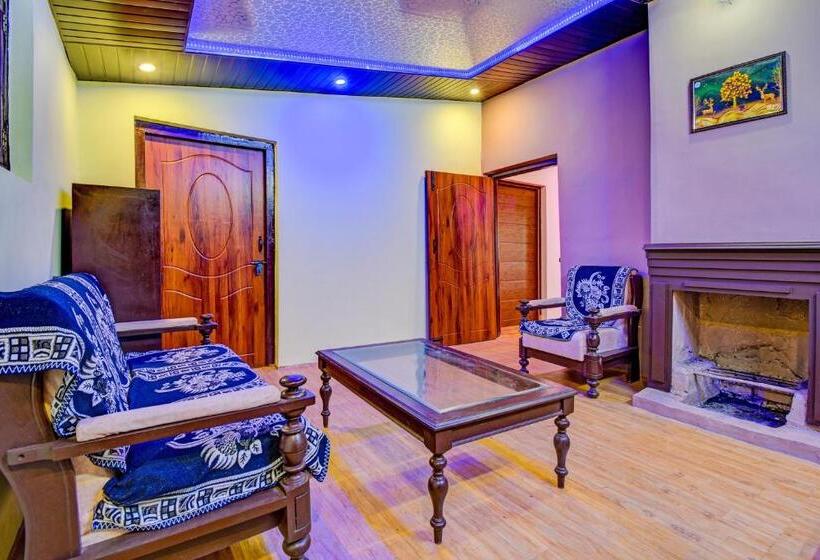 חדר קלאסי לשלושה, Super Oyo Flagship Alpine Homestay