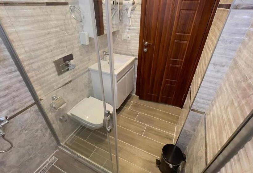 اتاق استاندارد با چشمانداز باغ, The Lavington