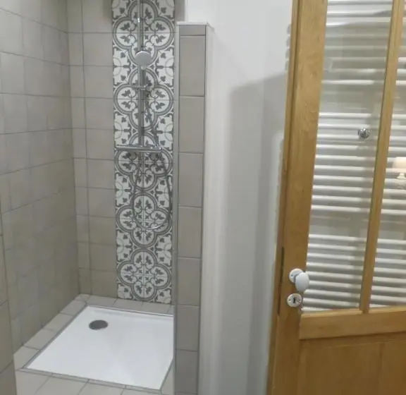スタンダードルーム, Chambres D Hôtes L Escale
