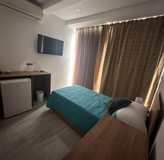 اتاق یک تخته با چشم‌انداز باغ, La Bella Guesthouse