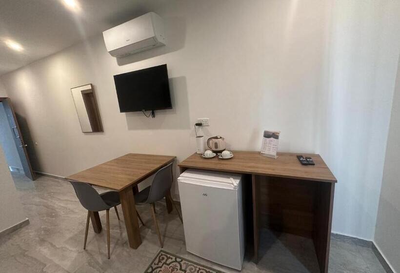 اتاق لوکس, La Bella Guesthouse