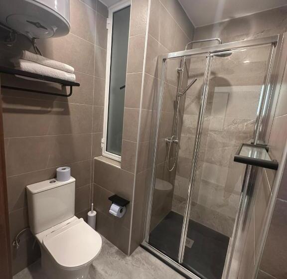 اتاق استاندارد با بالکن, La Bella Guesthouse