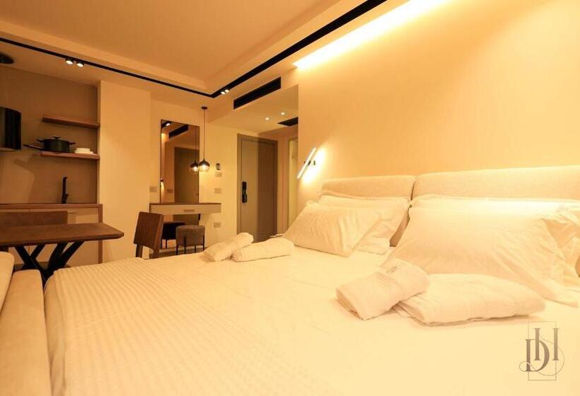 غرفة قياسية ثلاثية, Deha Rooms & Apartments