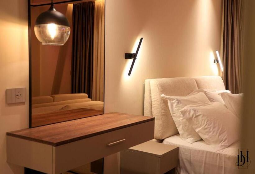 غرفة قياسية ثلاثية مزودة بشرفة, Deha Rooms & Apartments