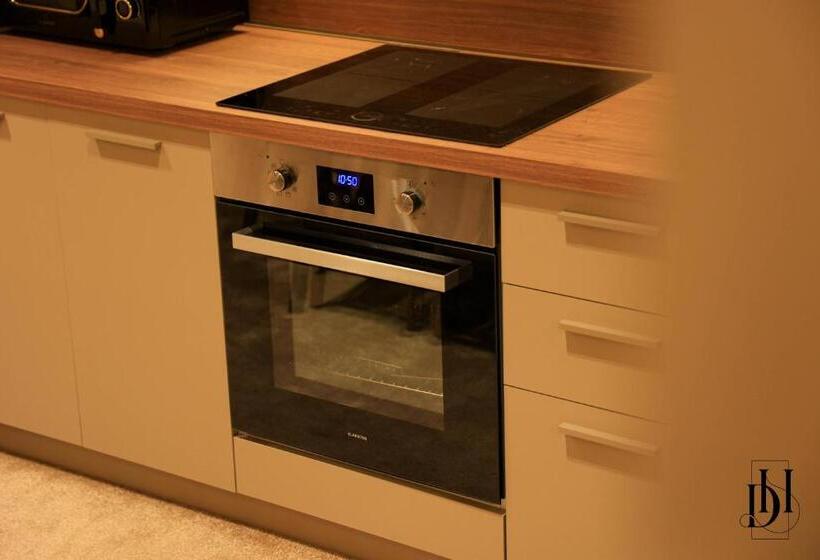 شقة غرفة نوم واحدة مزودة بشُرفة, Deha Rooms & Apartments