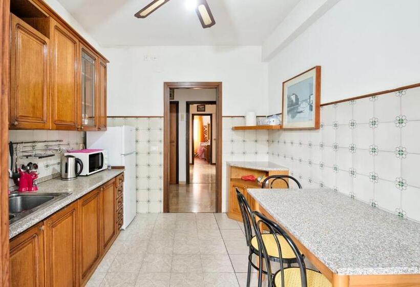اتاق استاندارد چهارنفره با سرویس بهداشتی مشترک, Grand Canal Apartment Venice