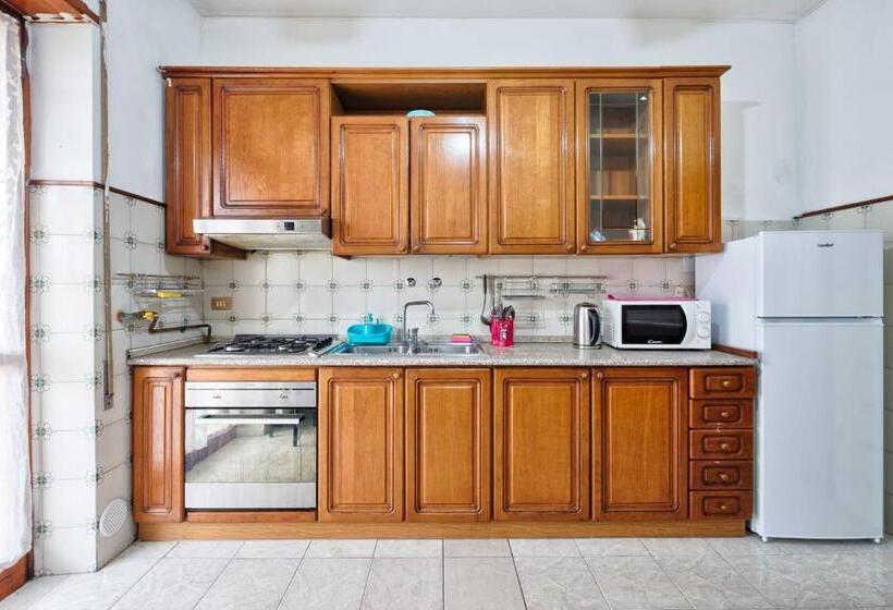 اتاق استاندارد با سرویس بهداشتی مشترک, Grand Canal Apartment Venice