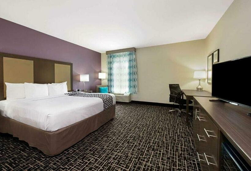 身障者適用キングサイズベッドルーム, La Quinta By Wyndham Lake Charles   Westlake