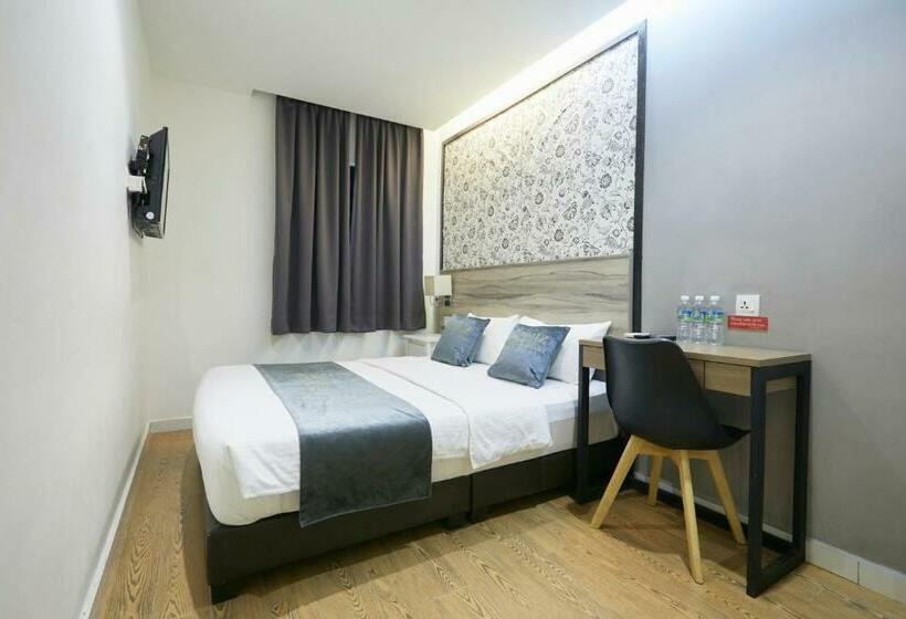 اتاق خانوادگی, Le Ruiz Boutique