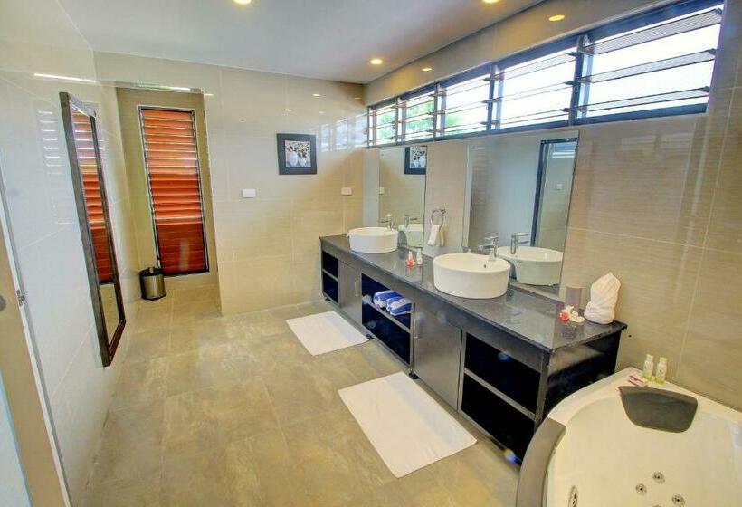 Стандартный Номер Кровать Кинг, Nila Beach Resort