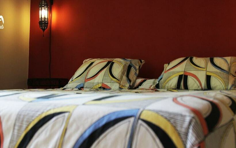 اتاق عادی با تخت دوبل, Mia Hostels