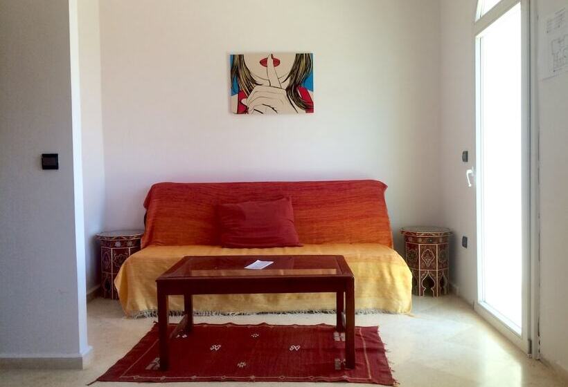 اتاق عادی با تخت دوبل, Mia Hostels