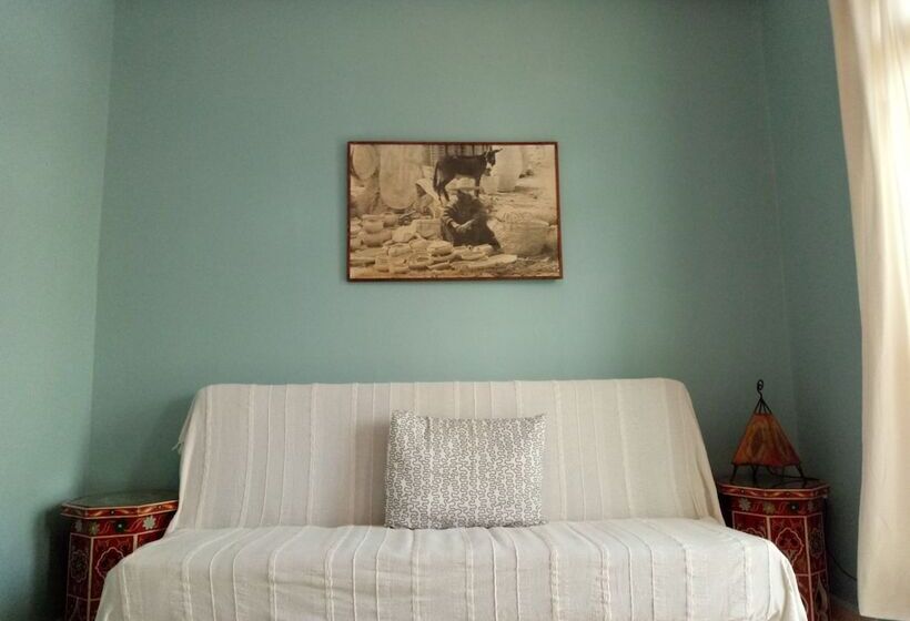 اتاق عادی با تخت دوبل, Mia Hostels