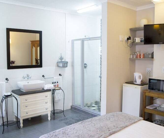 スタンダードルーム, Ons Dorpshuis Guest House