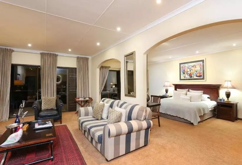 سوییت لوکس, Shangri La Manor