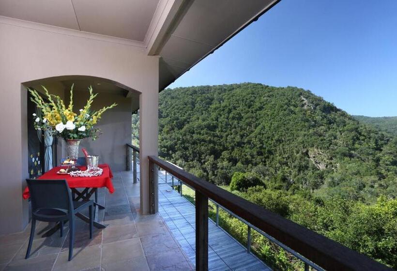 جناح, Shangri La Manor