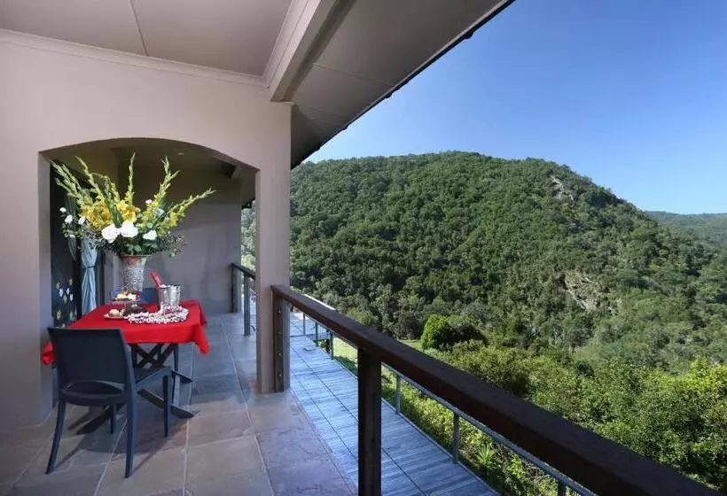 سوییت, Shangri La Manor