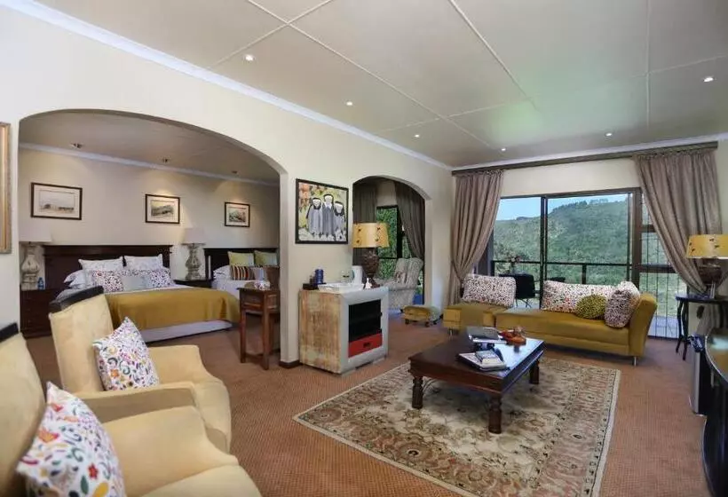سوییت سوپریور, Shangri La Manor