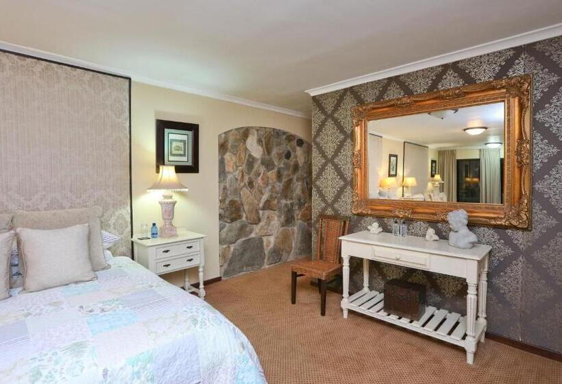 高级套房, Shangri La Manor