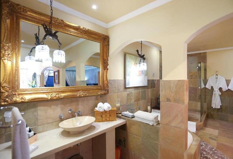 套房, Shangri La Manor