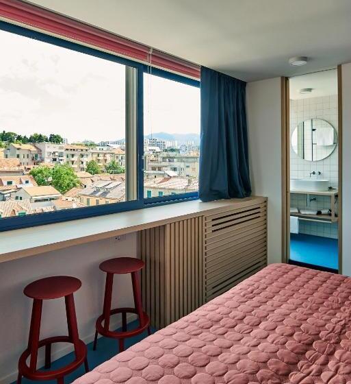 اتاق لوکس, Tower Rooms