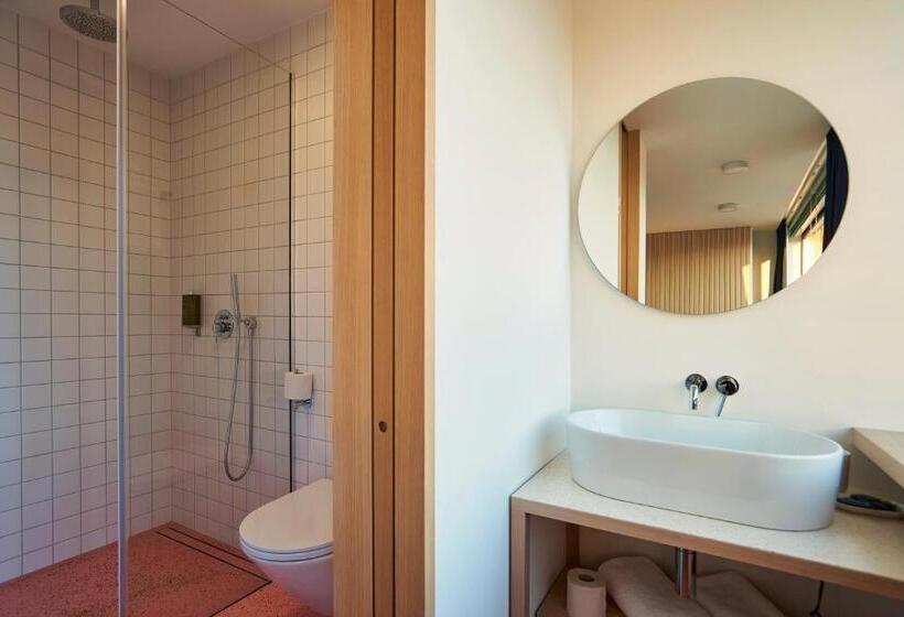 اتاق لوکس, Tower Rooms