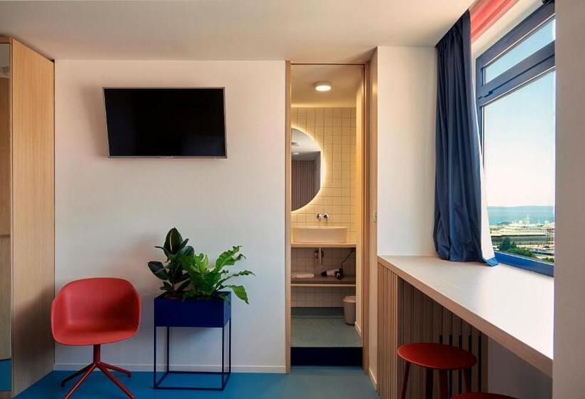 اتاق سوپریور با چشم‌انداز دریا, Tower Rooms