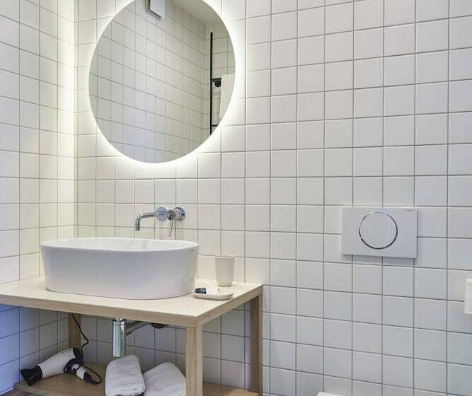 اتاق سوپریور با چشم‌انداز شهر, Tower Rooms