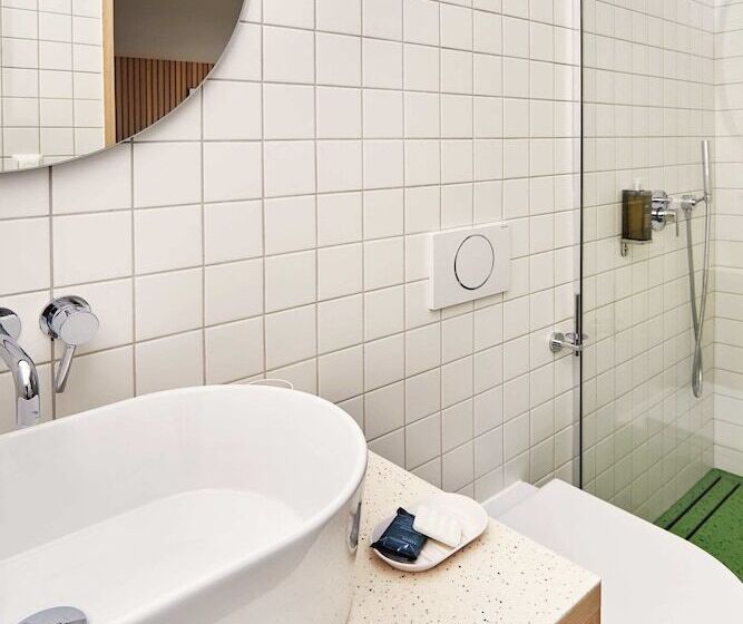 اتاق سوپریور با چشم‌انداز شهر, Tower Rooms