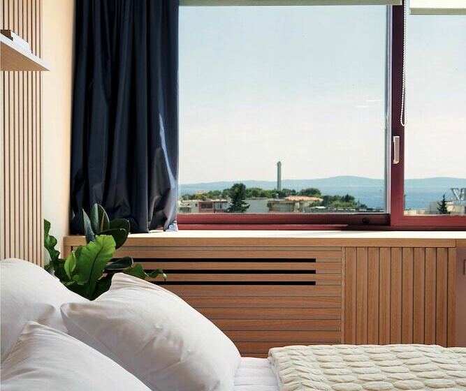 اتاق سوپریور با چشم‌انداز دریا, Tower Rooms