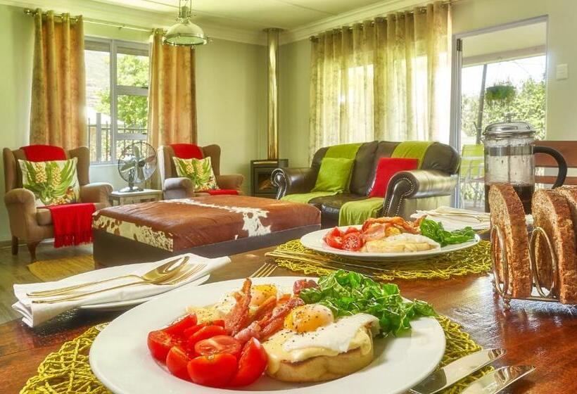 جناح عائلي, Upper House Guesthouse